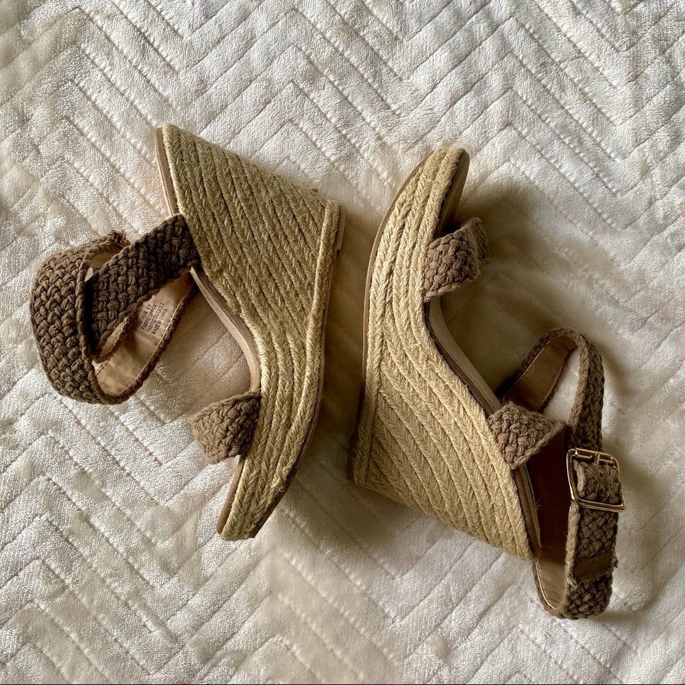 Steve Madden Wedges!